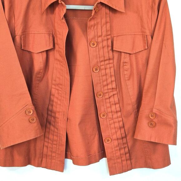 j.h. collectibles jacket. Size 8 petite. - Picture 4 of 6